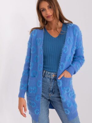 Cardigan model AT