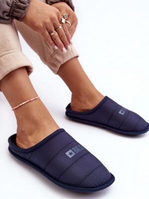 Slippers model Step in style