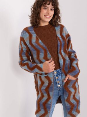 Cardigan model AT