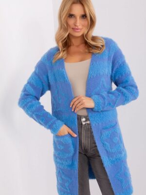 Cardigan model AT