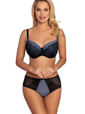 Padded bra model Vena