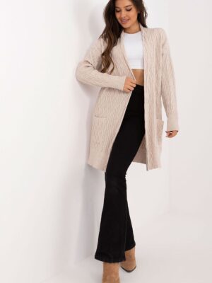 Cardigan model AT