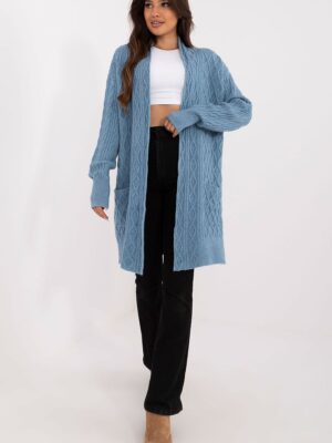 Cardigan model AT