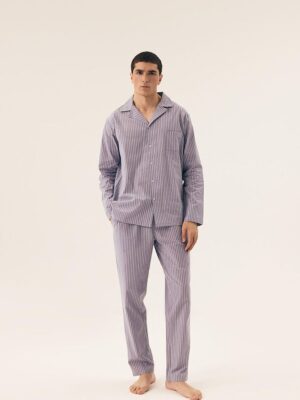 Pyjama model Henderson