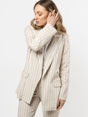 Jacket model awama