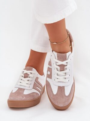 Sport Shoes model Step in style