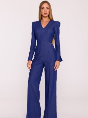 Suit model Moe