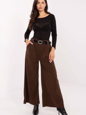Women trousers model Rue Paris