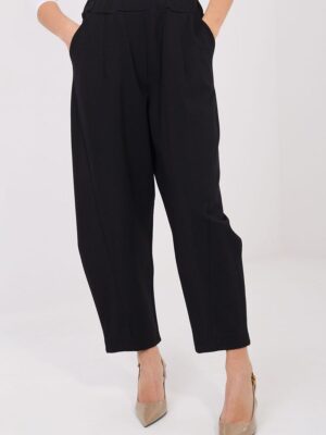 Women trousers model Rue Paris