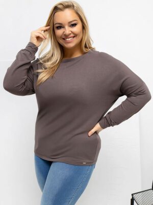Plus size blouse model Relevance
