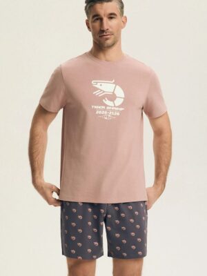 Pyjama model Henderson