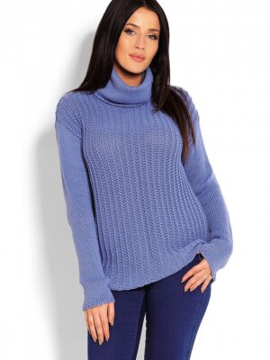Turtleneck model PeeKaBoo