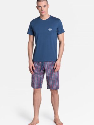Pyjama model Henderson