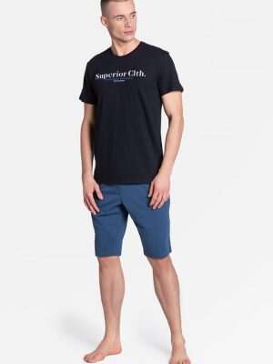 Pyjama model Henderson