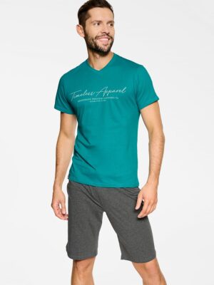 Pyjama model Henderson