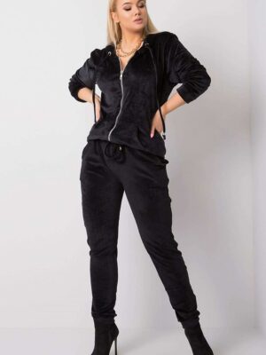 Plus size set model Relevance