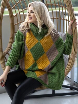 Turtleneck model PeeKaBoo