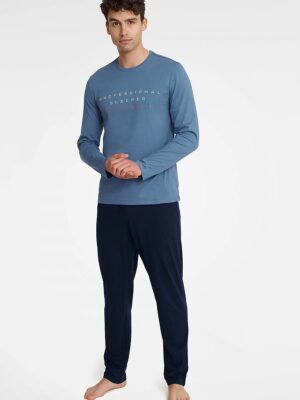 Pyjama model Henderson