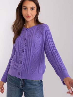 Cardigan model AT