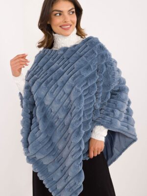 Poncho model AT