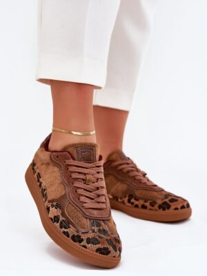 Sport Shoes model Step in style