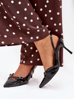 High heels model Step in style