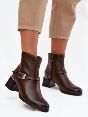 Heel boots model Step in style