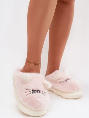 Slippers model Step in style