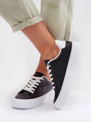 Sport Shoes model Step in style