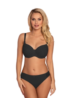 Padded bra model Vena